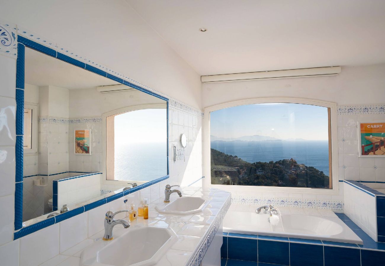 Villa à Ensuès-la-Redonne - Heliopolis Villa Standing Vue Mer